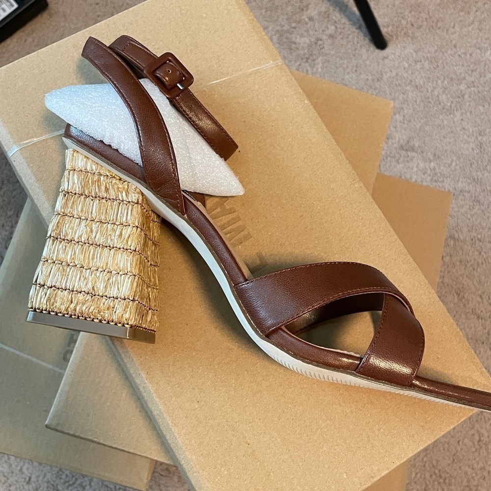 New Steve Madden Renley Block Heel Ankle Strap Sandal in Brown Leather Womens 10